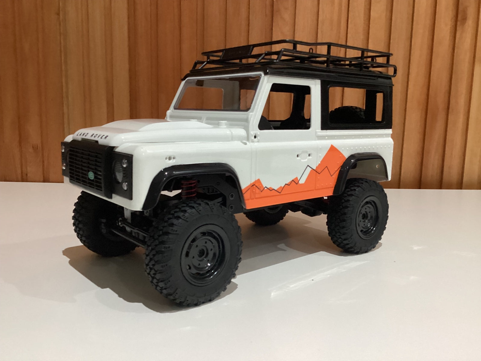 JEEP Radio control LAND ROVER DEFENDER (2015) MN-99