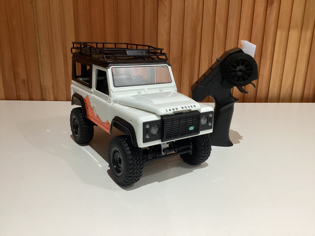 JEEP Radio control LAND ROVER DEFENDER (2015) MN-99