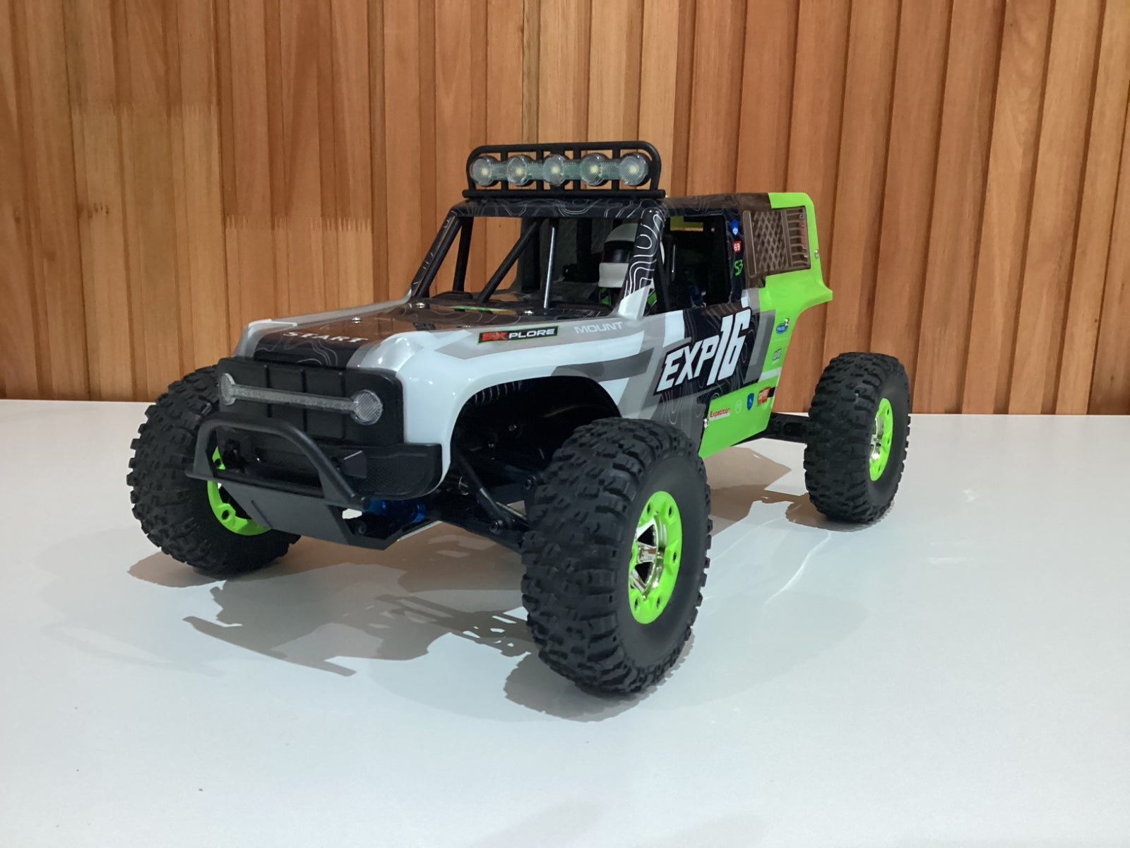 Auto Radio control Wltoys Jeep EXP16 escala 1/12 4x4